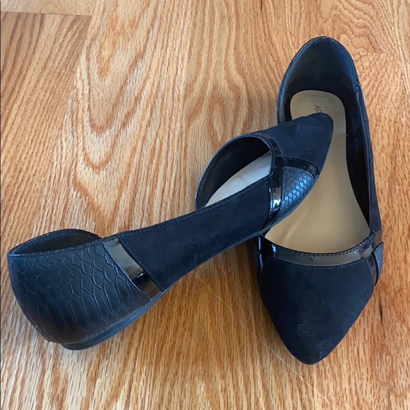 Black Flats - Picture 2 of 2